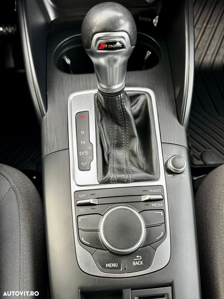 Audi A3 1.6 TDI ack (clean diesel) S tronic Ambiente - 8