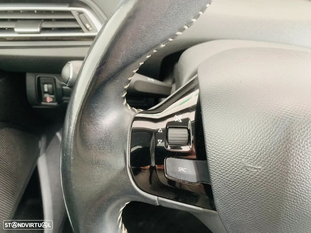 Peugeot 308 SW - 13