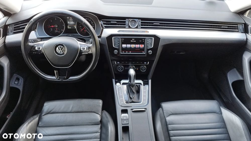 Volkswagen Passat 2.0 TDI SCR DSG Highline - 9