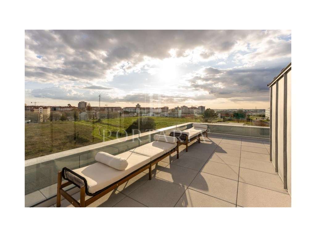 Apartamento T4 Duplex novo pronto a habitar em Aveiro - Grande imagem: 2/26