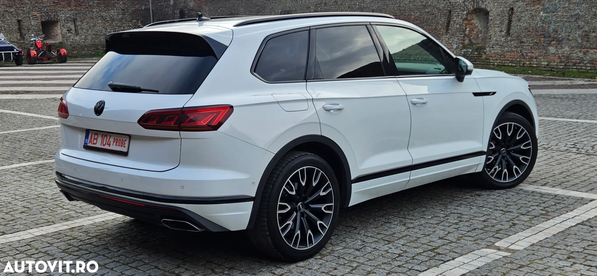 Volkswagen Touareg 3.0 V6 TDI 4Motion DPF Automatik R-Line - 3