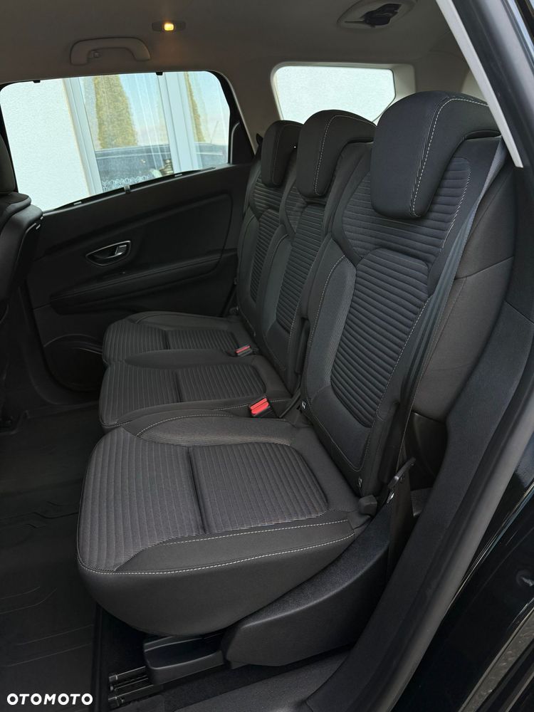 Renault Grand Scenic - 30