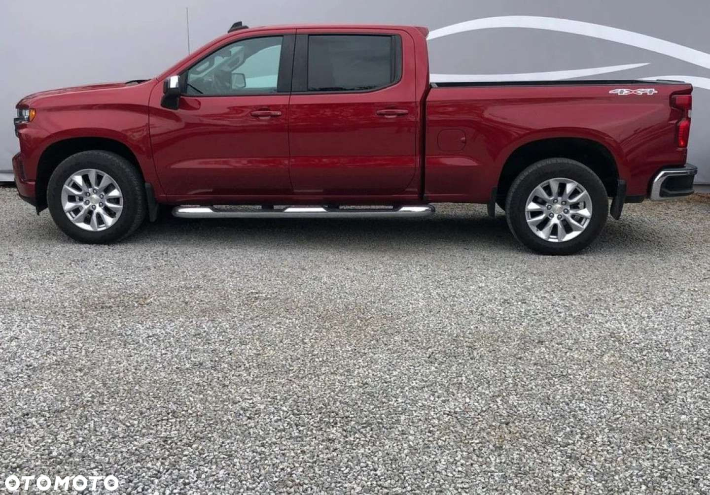 Chevrolet Silverado - 21