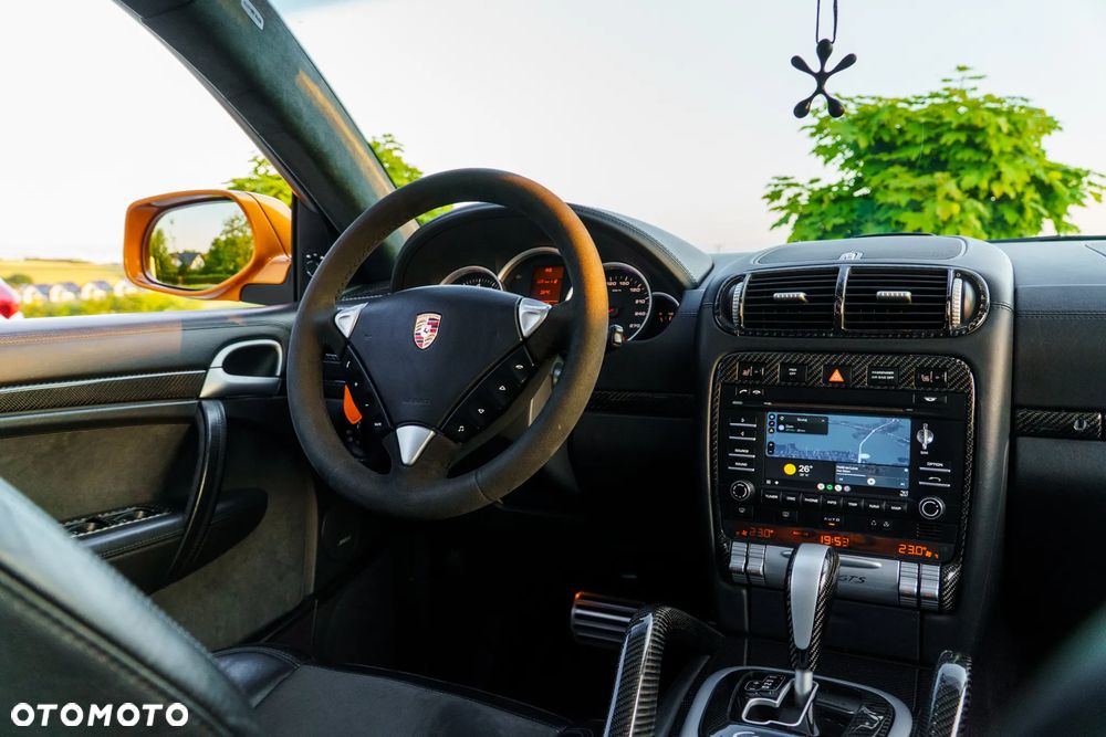Porsche Cayenne - 16