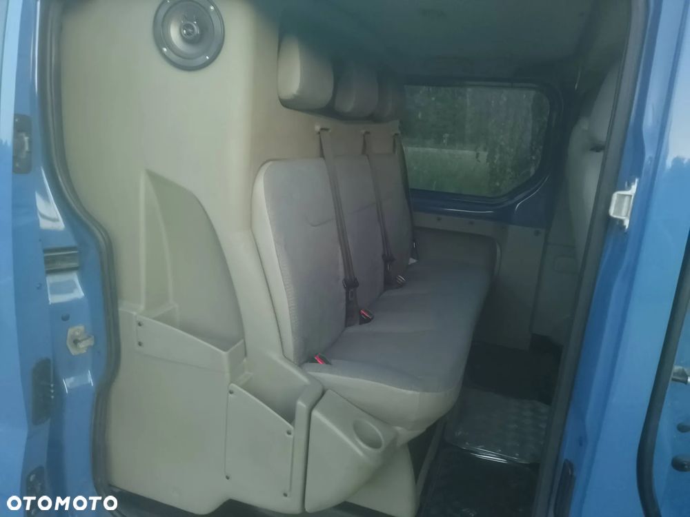 Renault Trafic - 10