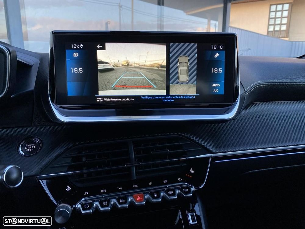 Peugeot 2008 1.2 PureTech GT EAT8 - 39