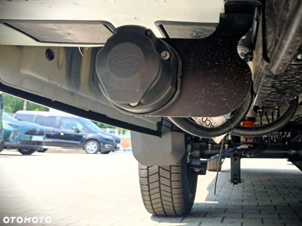 Ford Transit - 13