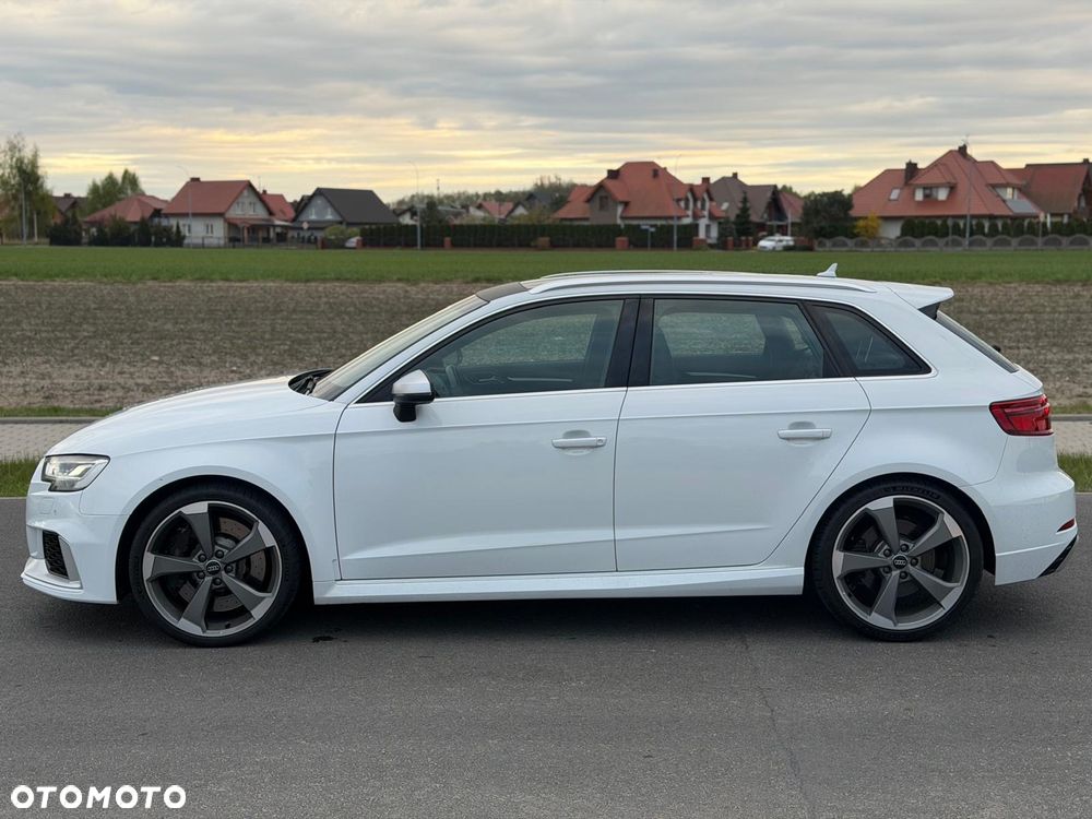 Audi RS Q3 Sportback - 8