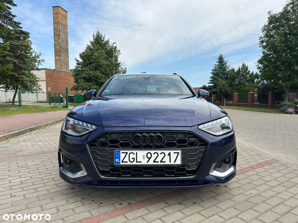 Audi A4 Avant 40 TDI S tronic S line - 1