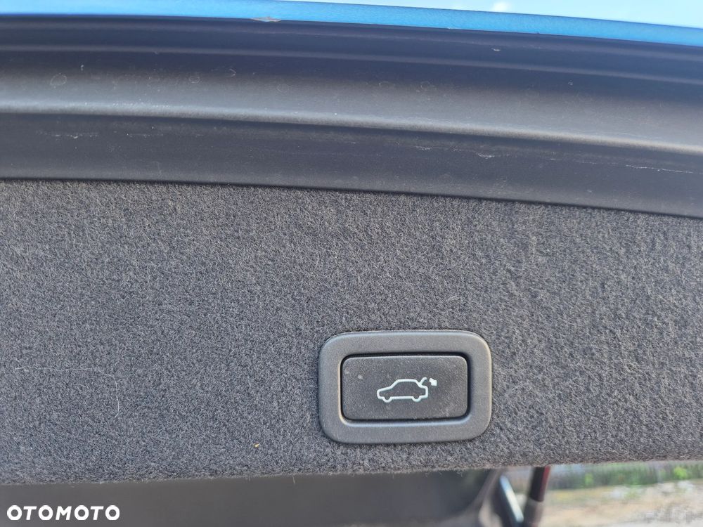 Volvo XC 60 D3 Drive-E Momentum - 24