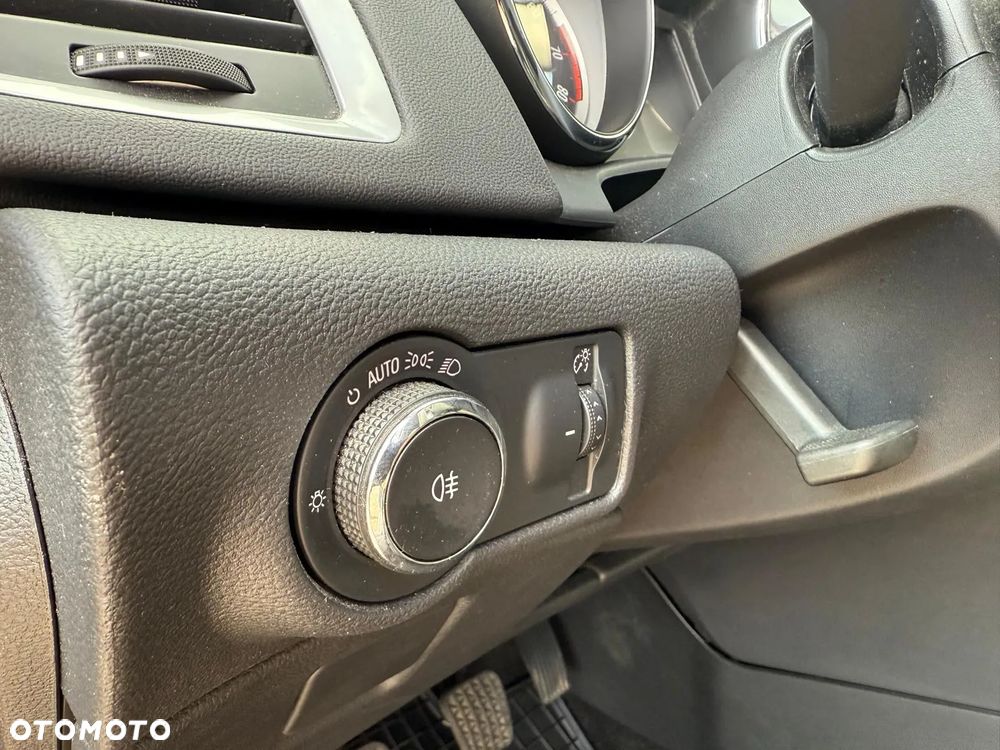 Opel Astra 1.4 Turbo Sport - 18