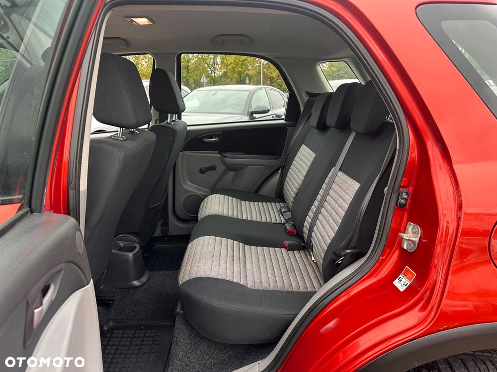 Suzuki SX4 1.9 DDiS 4WD GS / Premium - 18