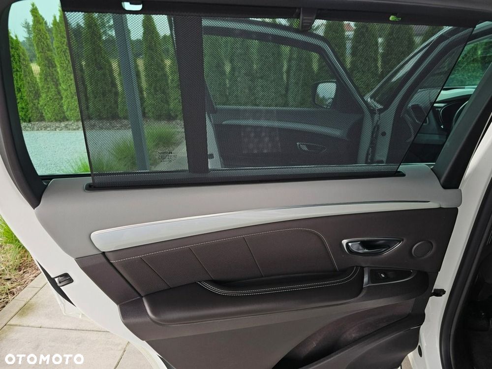 Renault Espace 1.6 dCi Energy Initiale Paris EDC - 36