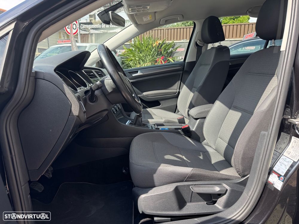VW Golf Variant 1.6 TDi Confortline - 18
