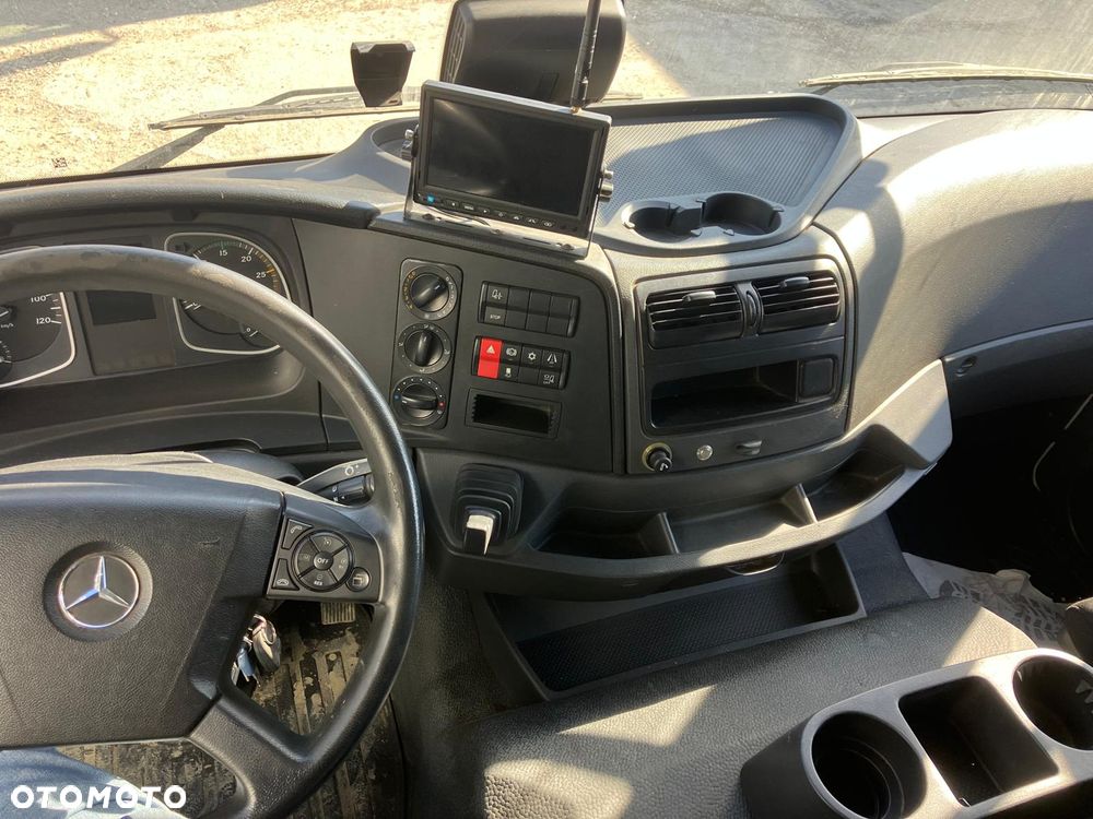 Mercedes-Benz Atego 1624 chłodnia izoterma stab BDB - 8