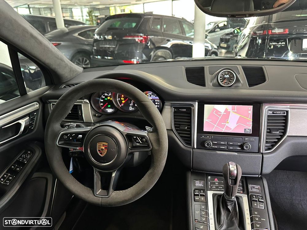 Porsche Macan Turbo - 6