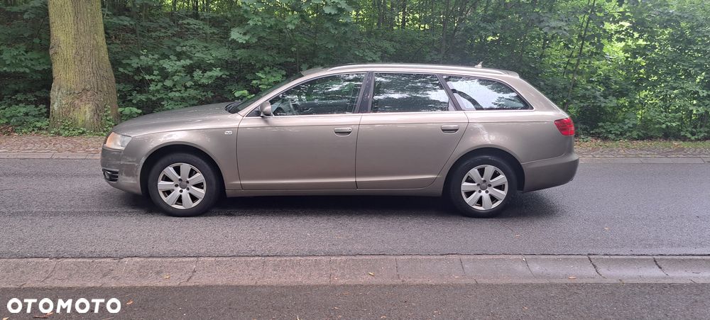 Audi A6 Avant 2.4 - 3