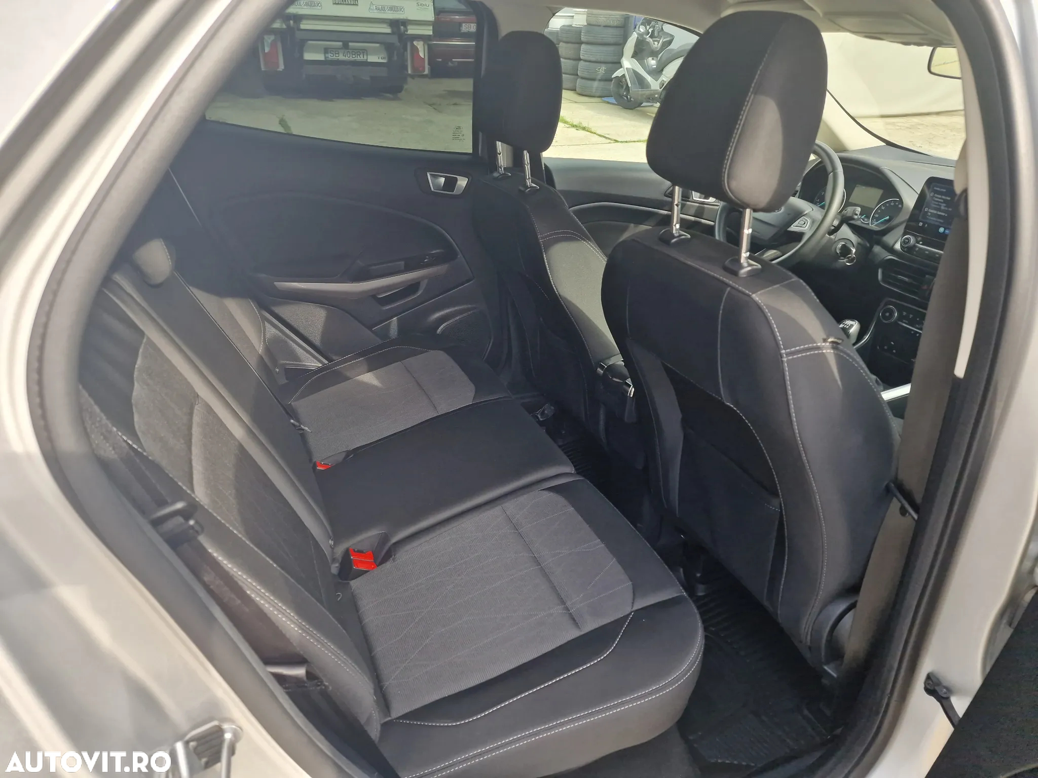 Ford EcoSport 1.0 EcoBoost Titanium - 12
