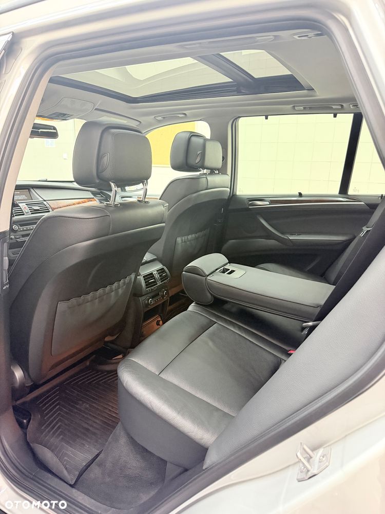 BMW X5 xDrive35i - 18