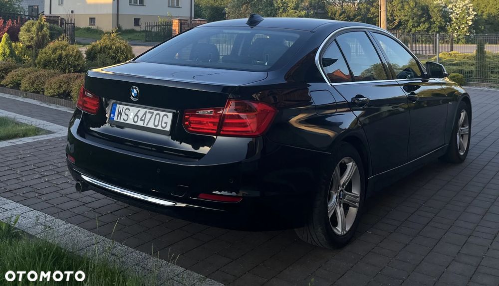 BMW Seria 3 318d Luxury Line - 6