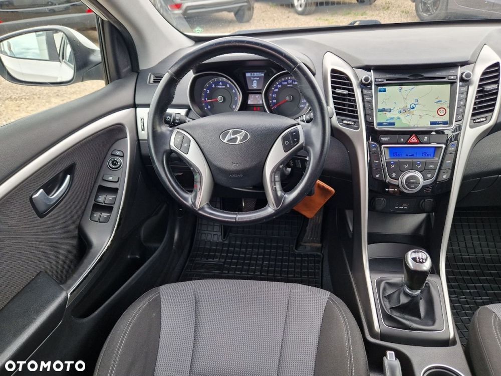 Hyundai i30 1.4 Premium - 17