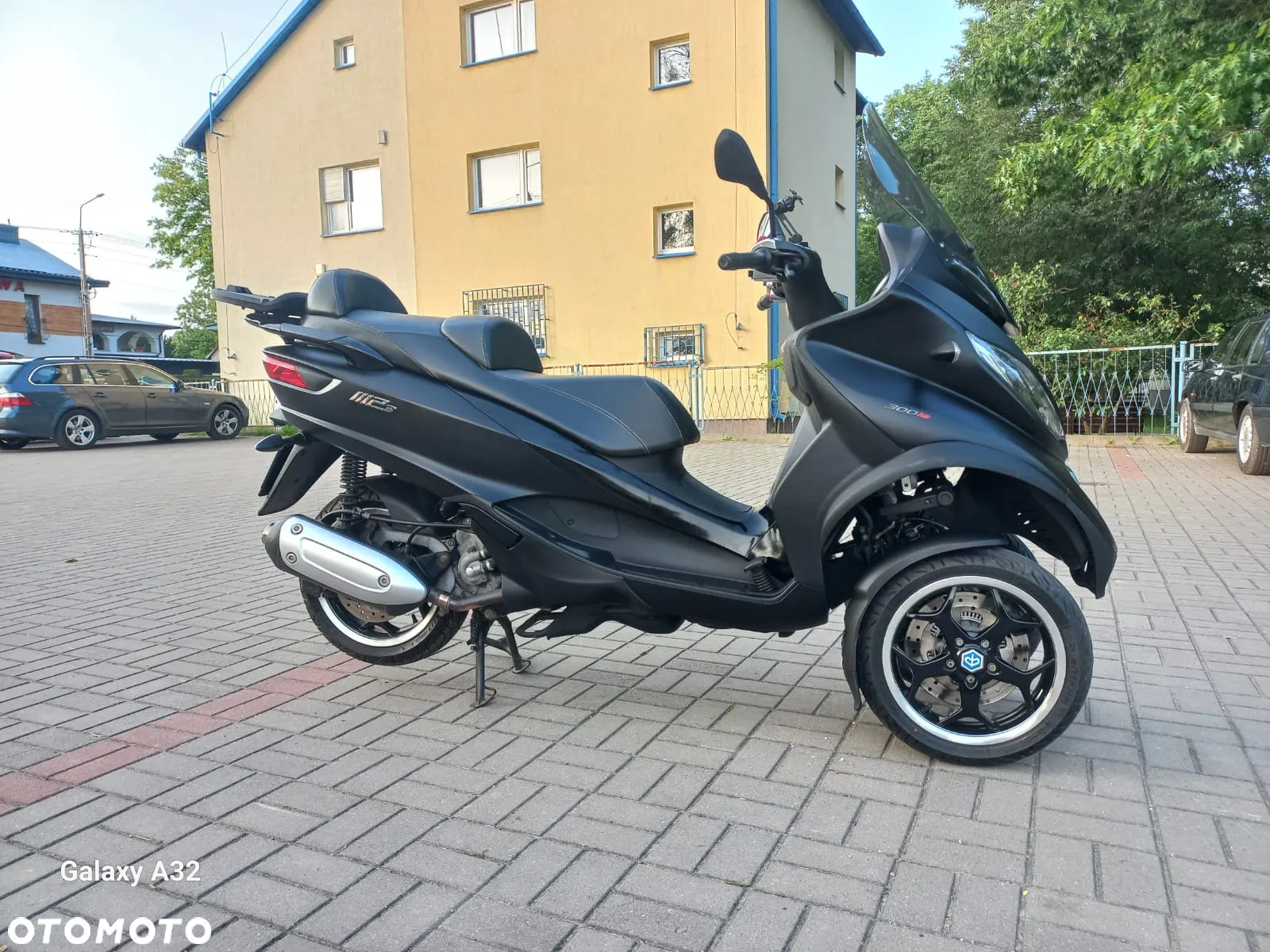 Piaggio MP-3 - 7