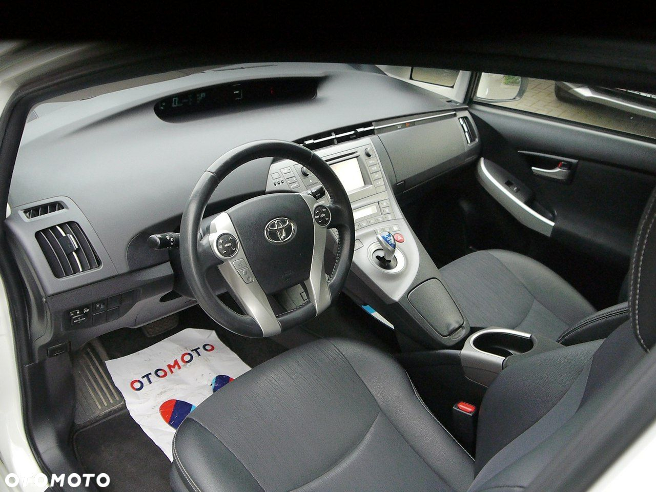 Toyota Prius - 22