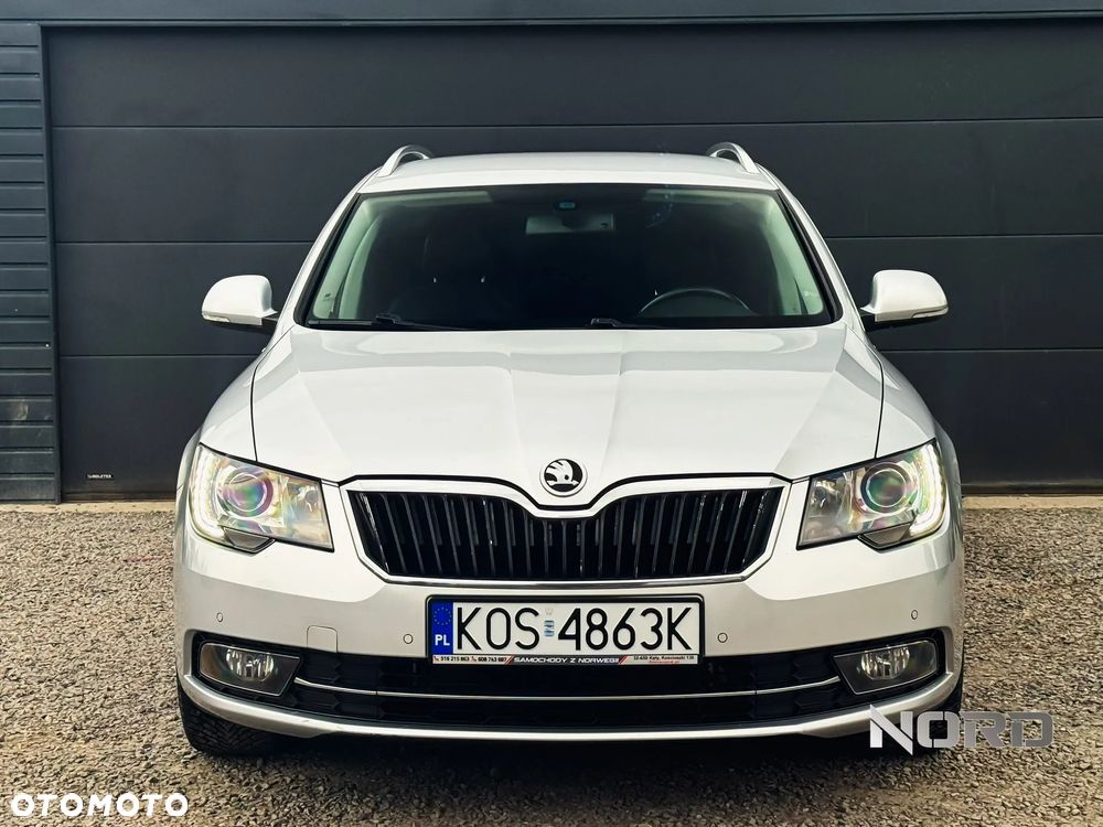 Skoda Superb 2.0 TDI Elegance - 4
