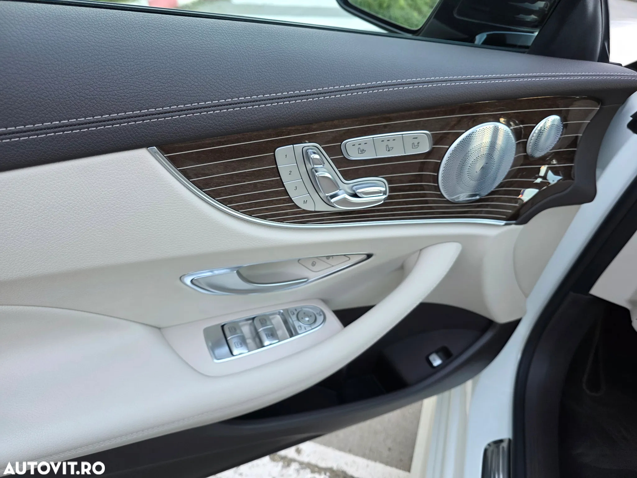 Mercedes-Benz E - 28