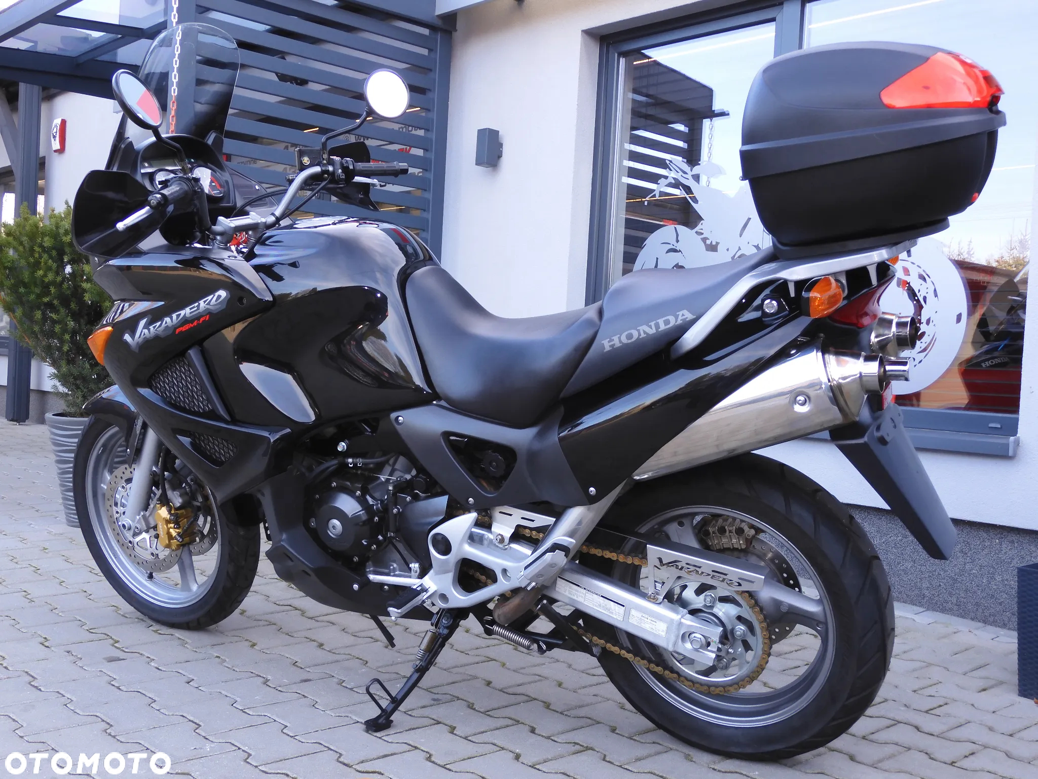 Honda XL - 29