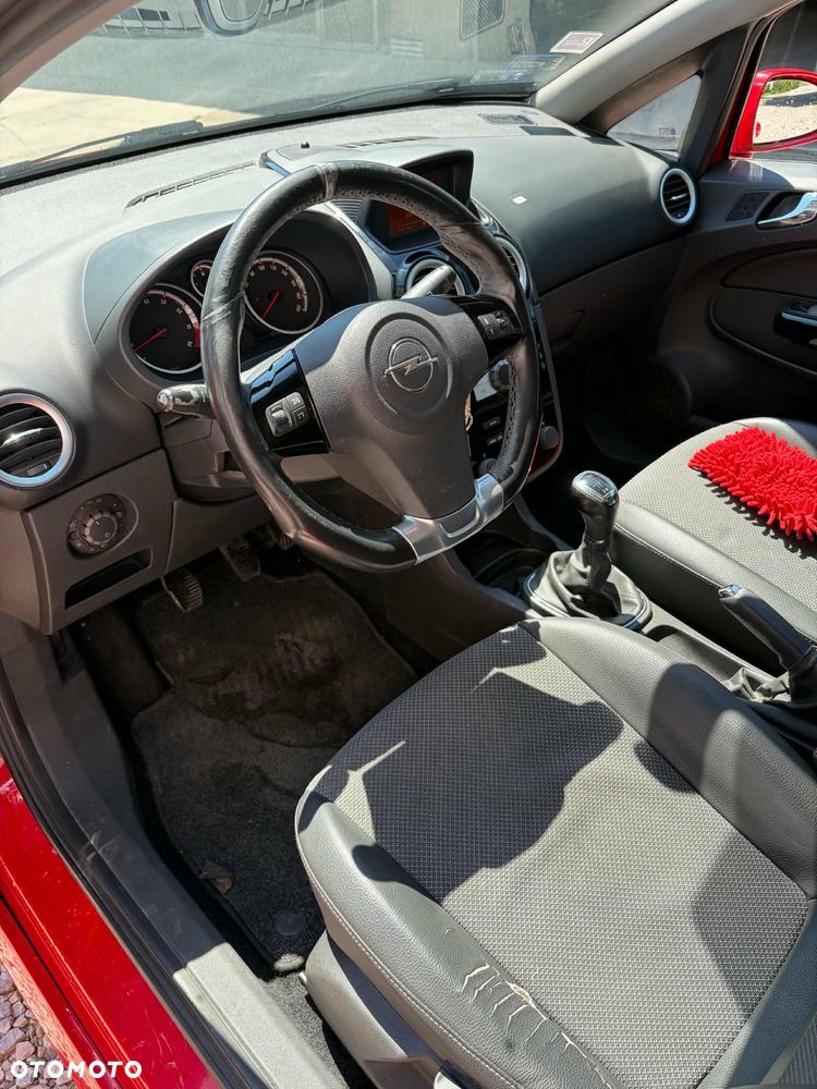Opel Corsa 1.2 16V Cosmo - 6