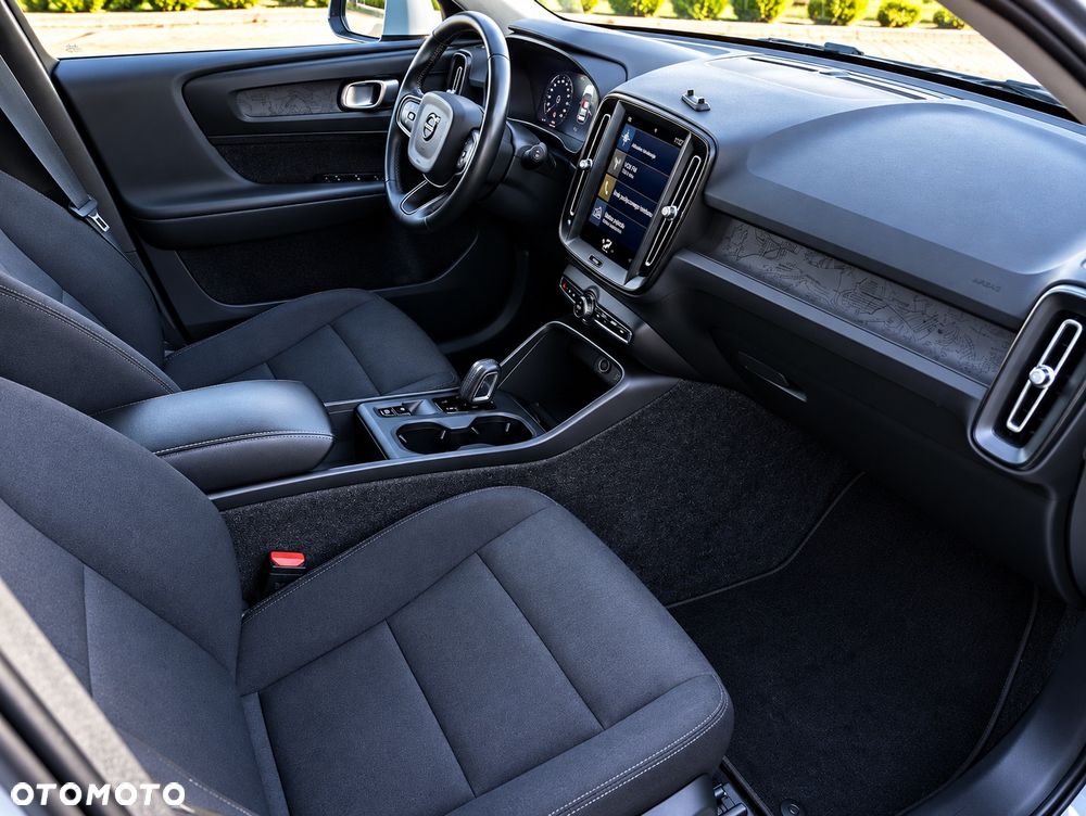 Volvo XC 40 D3 Momentum - 30
