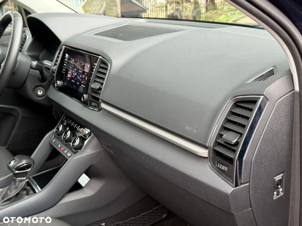 Skoda Karoq 1.5 TSI ACT DSG Ambition - 25