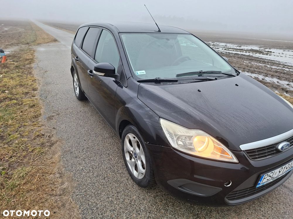 Ford Focus 1.6 TDCi DPF Style - 8