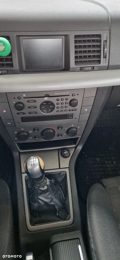 Opel Vectra 1.8 - 10