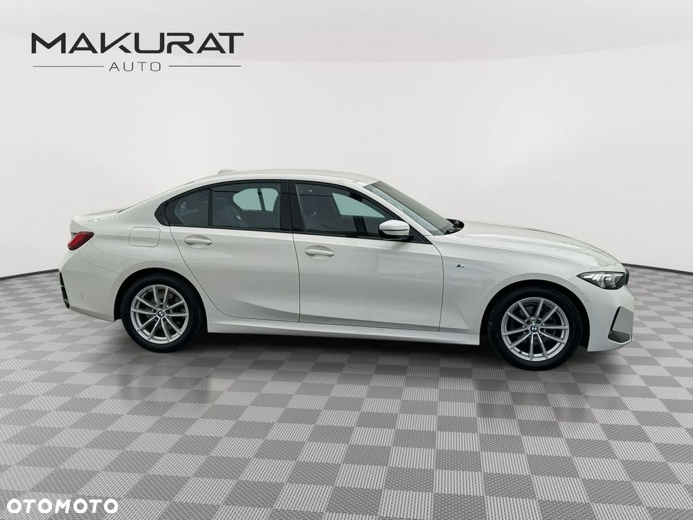 BMW Seria 3 318i M Sport - 9
