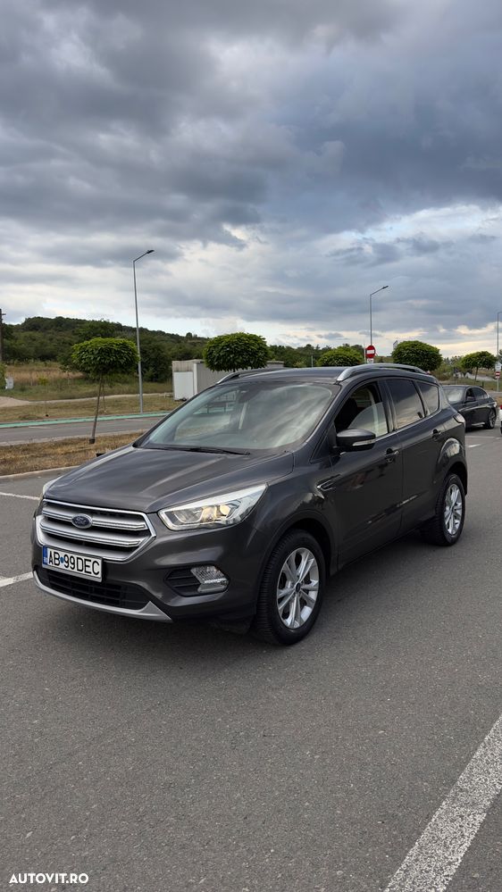 Ford Kuga - 2