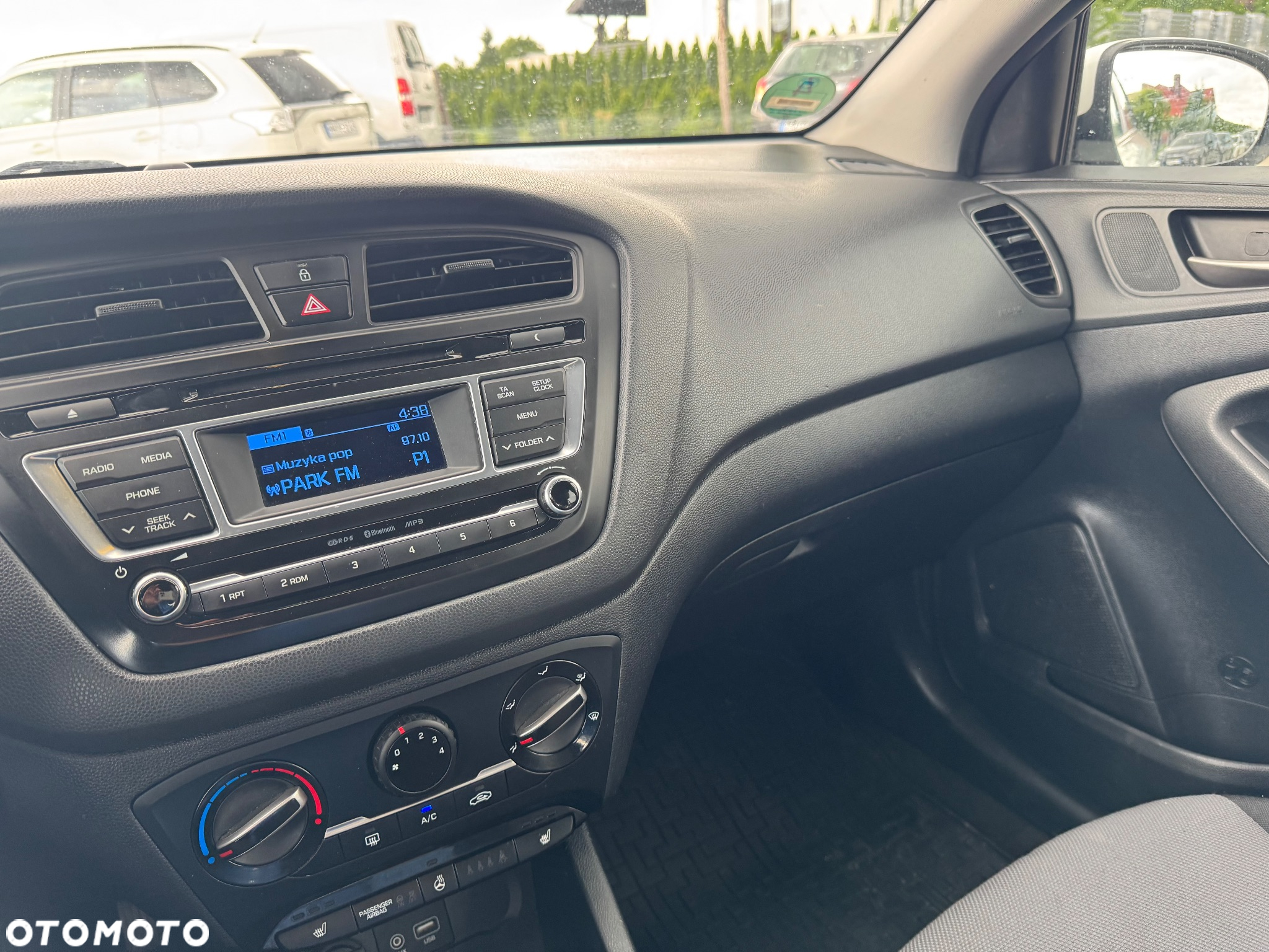 Hyundai i20 1.2 BlueDrive Fresh - 19
