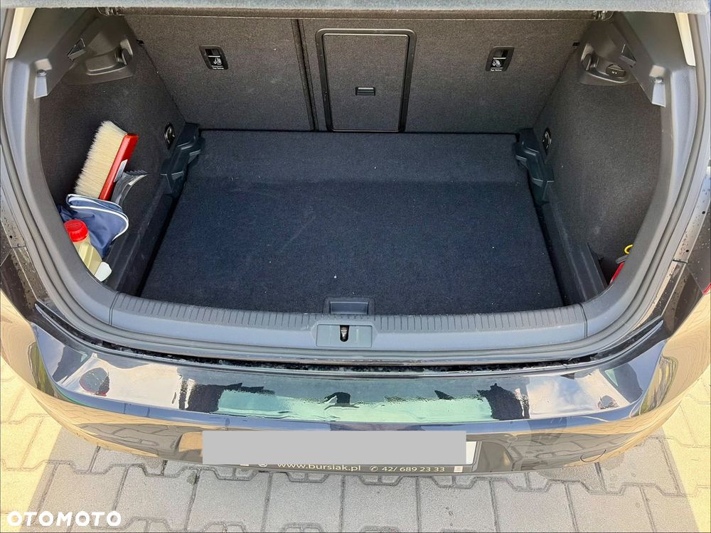 Volkswagen Golf - 5