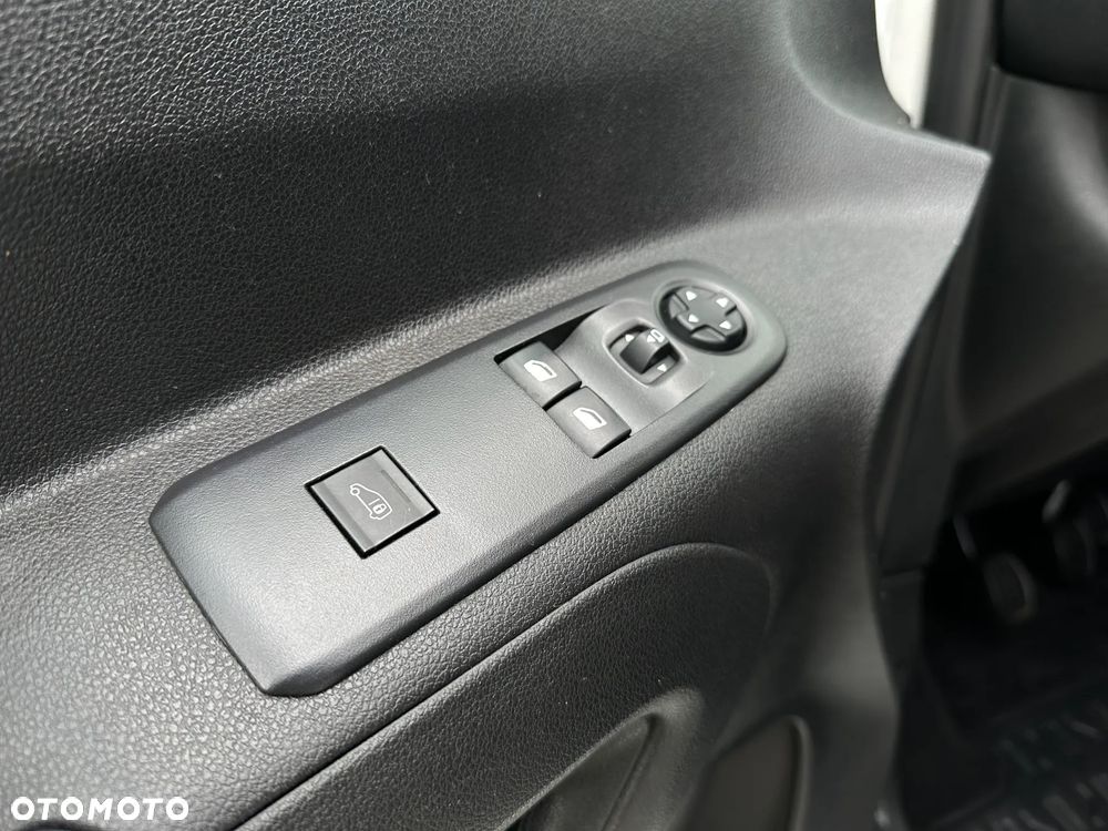 Opel Combo - 18