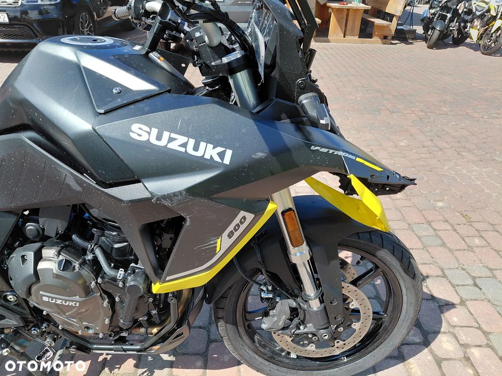 Suzuki DL - 17