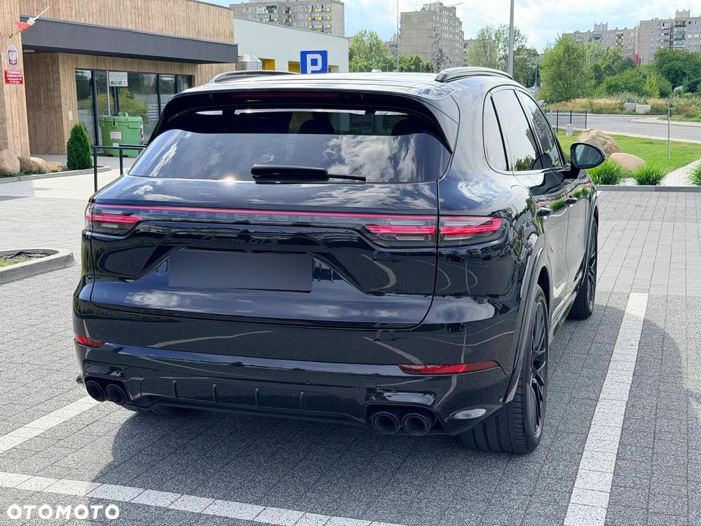 Porsche Cayenne - 9