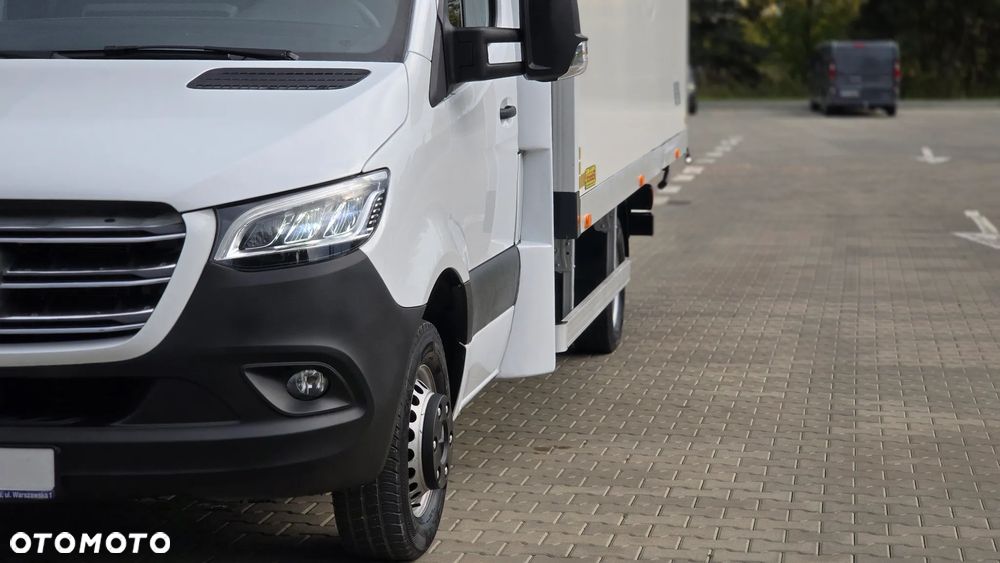 Mercedes-Benz SPRINTER 519 CDI 907❗❗3.0 190 KM / FULL OPCJA / AUTOMAT 9G-TRONIC / FULL LED / KONTENER 10EP  / PLANDEKA 10EP / DRZWI Z TYŁU / BLIŹNIAKI / XENON / RAMA / ZABUDOWA JEGGER / PODUSZKI PNEUMATYCZNE / SYPIALKA / SALON POLSKA ❗❗ - 24