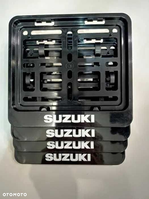 MOTOROWEROWA SKUTEROWA  Ramka do tablicy rejestracyjnej SUZUKI NR 3