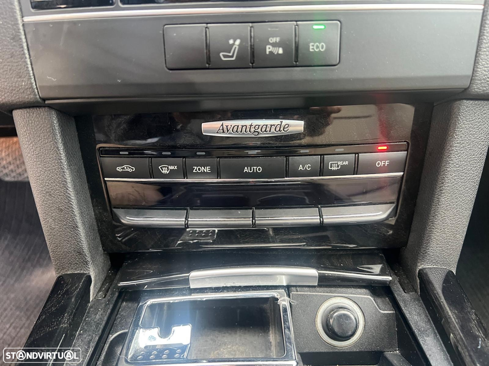 Mercedes-Benz E 250 CDi Elegance BlueEfficiency Auto. - 11