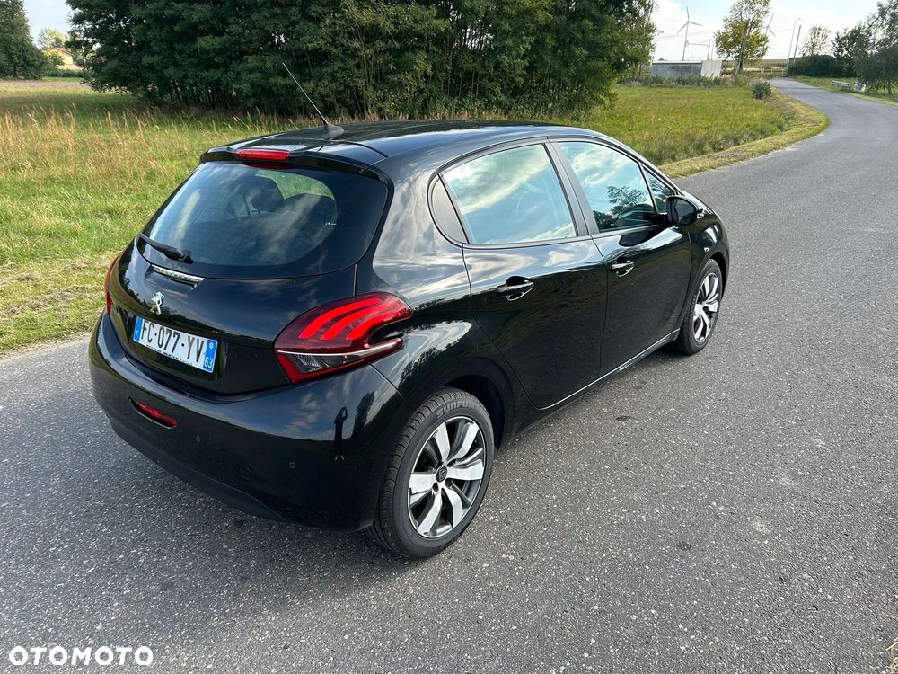 Peugeot 208 1.5 BlueHDi Allure S&S - 20
