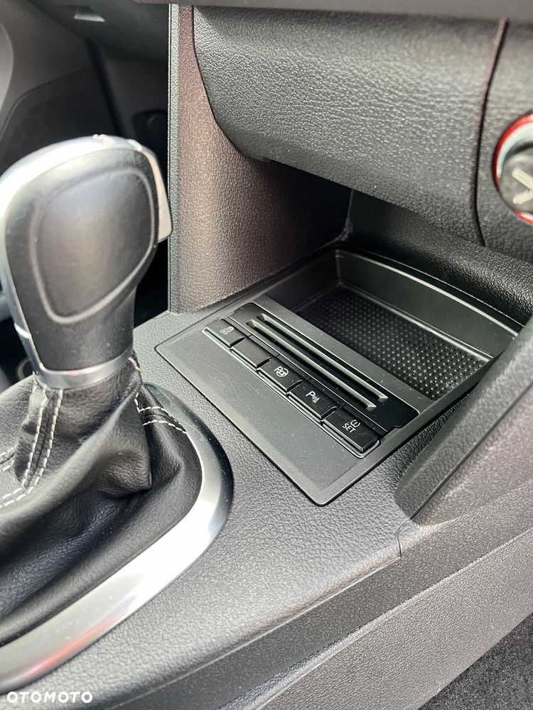 Volkswagen Touran - 14