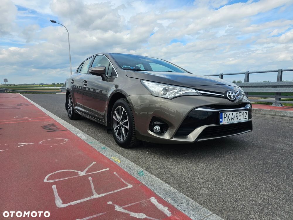 Toyota Avensis 1.8 Active MS - 6