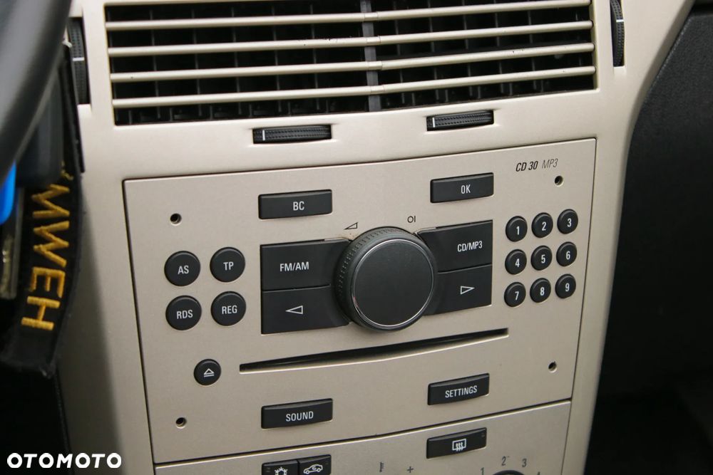 Opel Astra 1.6 Endless Summer - 21