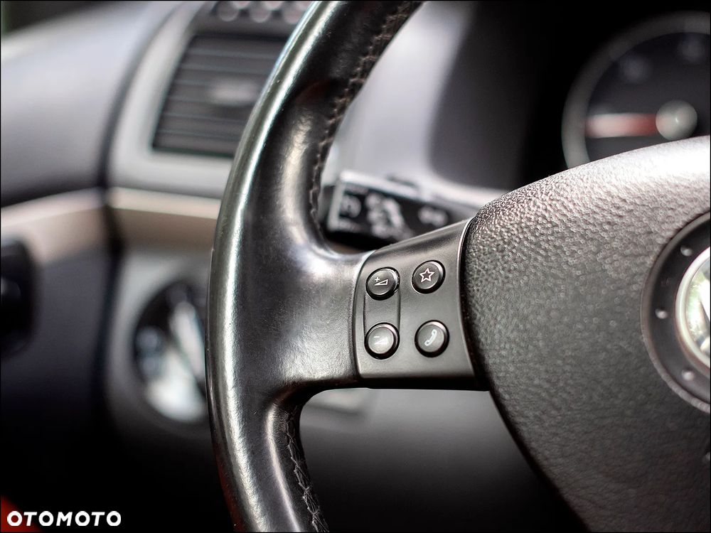 Volkswagen Touran - 21